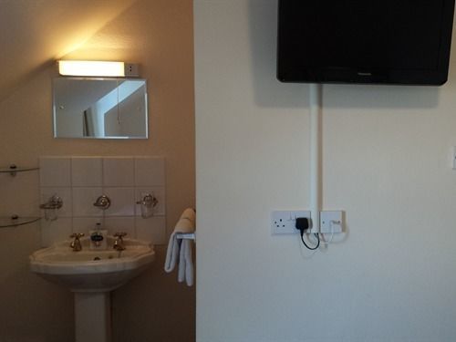 Christines Guest House Инвернес Екстериор снимка