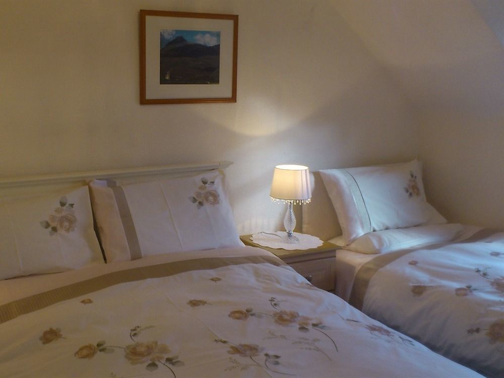 Christines Guest House Инвернес Екстериор снимка